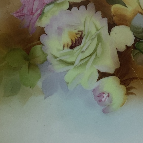 Vintage Hand Painted Nippon Handled and Gilded Plate with Yellow Roses - Picture 7 of 11